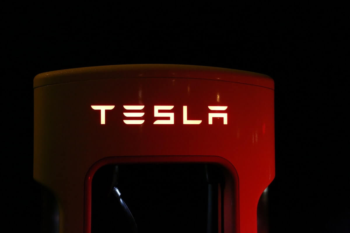 Short Sellers Bet Against Tesla, Lose Nearly $1.5 Billion
